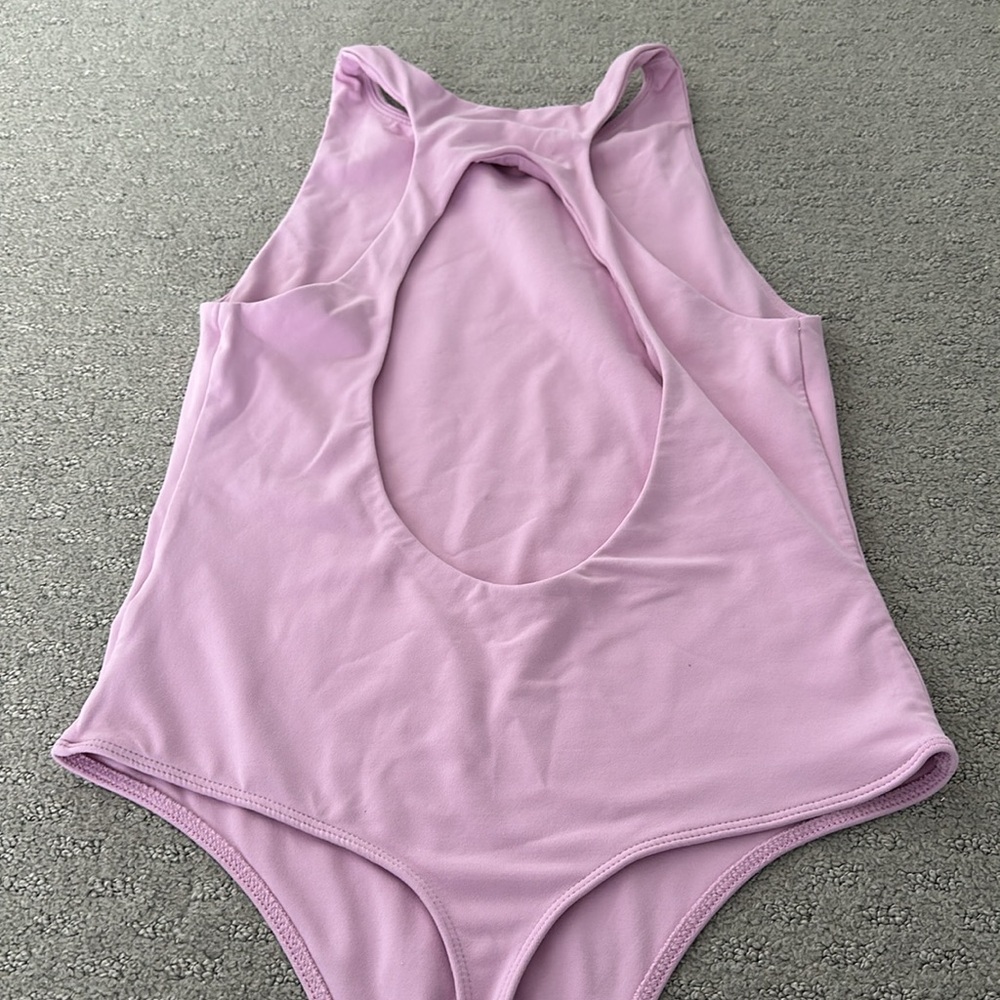 Babaton Lilac Pink Sleeveless Bodysuit - Picture 3 of 3